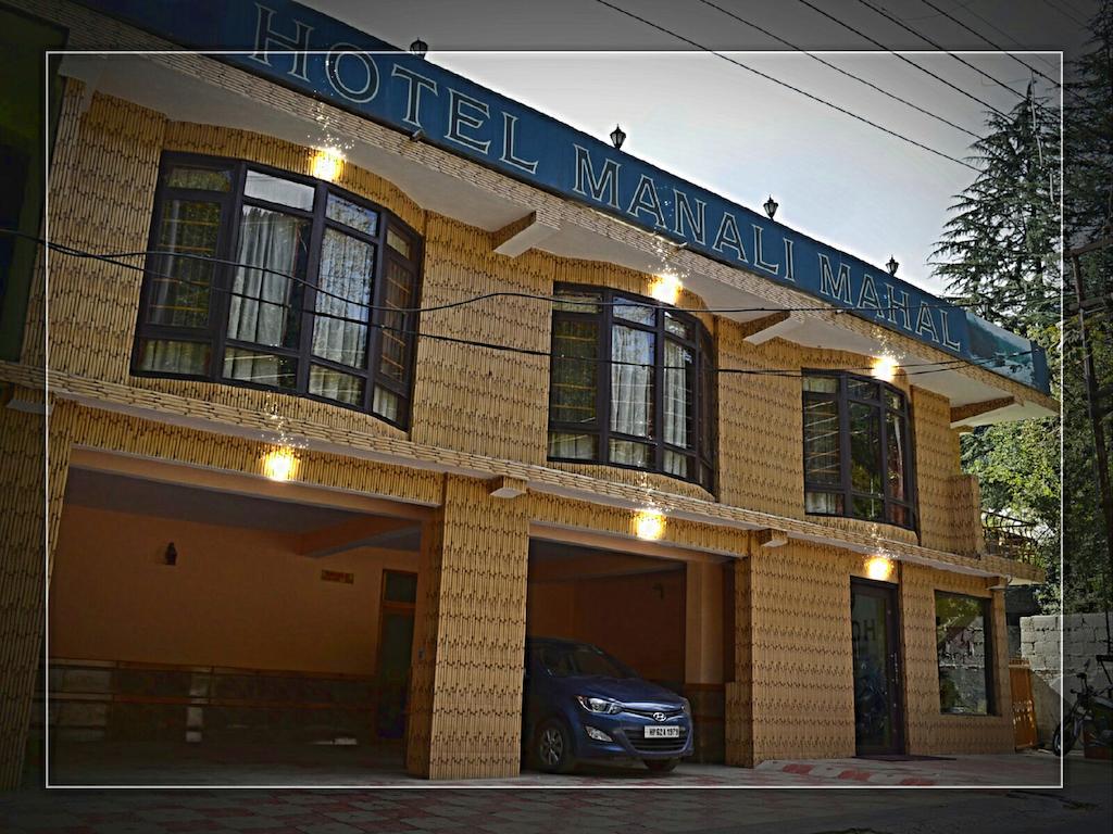 Hotel Manali Mahal Rum bild